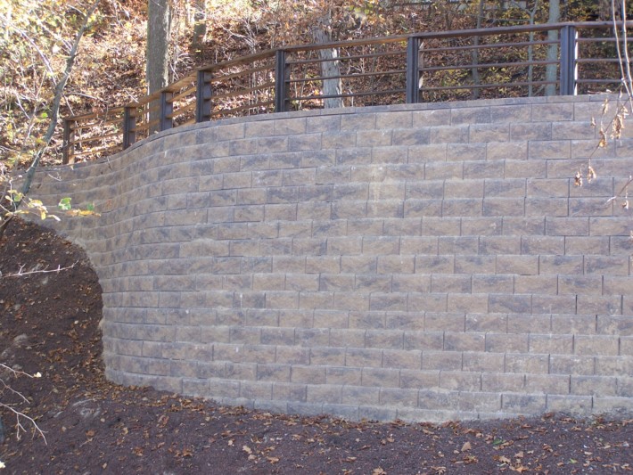 retaining wall installation